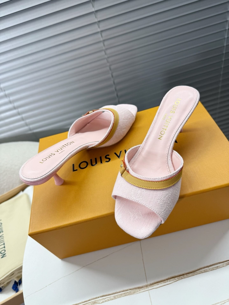 l0vis Vvtt0n slippers